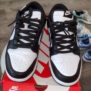 The FAMOUS Nike “pandas”  Classic Black and White Low-Tops